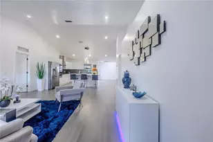 326 NE 10th Terrace, Cape Coral, FL 33909 - Photo 4