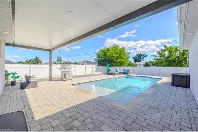 326 NE 10th Ter, Cape Coral, FL 33909 - Photo 20