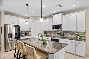 3585 Canopy Cir, Naples, FL 34120 - Photo 22