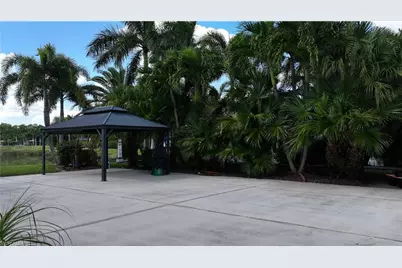 5584 Brightwood Dr, Fort Myers, FL 33905 - Photo 10