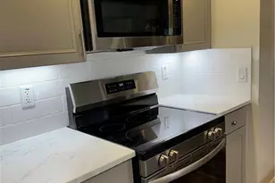 1300 Gulf Shore Blvd N, Naples, FL 34102 - Photo 10