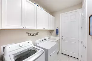 20001 Parrot Key Ct, Estero, FL 33928 - Photo 14