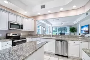 8649 Champions Point, Naples, FL 34113 - Photo 6