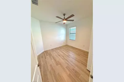 1785 Hagen Ct, Naples, FL 34120 - Photo 8