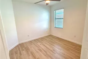 1785 Hagen Ct, Naples, FL 34120 - Photo 8