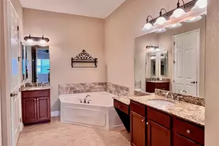 174 Shadroe Cove Cir, Cape Coral, FL 33991 - Photo 10