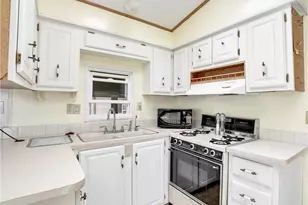 4530 Mayflower Way E, Estero, FL 33928 - Photo 12