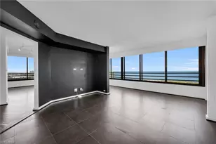 5555 Heron Point Dr, Naples, FL 34108 - Photo 18