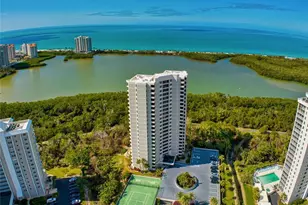 5555 Heron Point Dr, Naples, FL 34108 - Photo 42