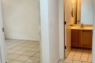 9852 Luna Cir, Naples, FL 34109 - Photo 12