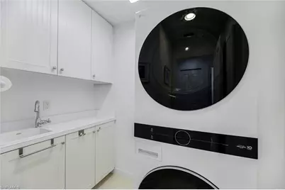 635 Bridgeway Ln, Naples, FL 34108 - Photo 28