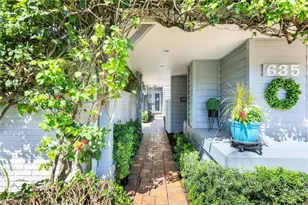 635 Bridge Way Ln, Naples, FL 34108 - Photo 6