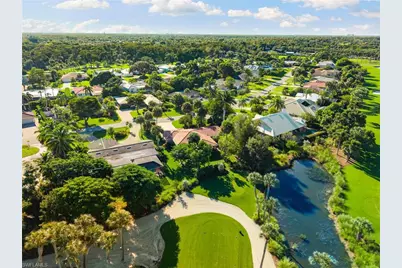 77 Cypress Point Dr, Naples, FL 34105 - Photo 18