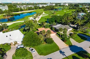 77 Cypress Point Dr, Naples, FL 34105 - Photo 6