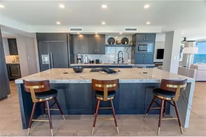 10701 Gulf Shore Dr #701, Naples, FL 34108 - Photo 14