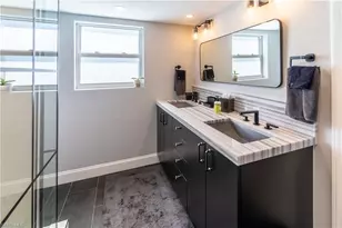 10701 Gulf Shore Dr, Naples, FL 34108 - Photo 12