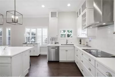 915 Fountain Run, Naples, FL 34119 - Photo 12