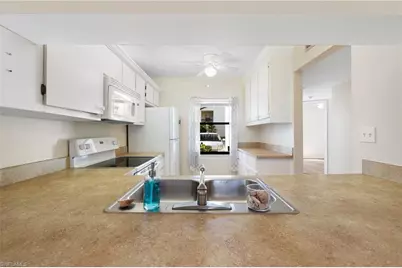 9270 Lake Park Dr #101, Fort Myers, FL 33919 - Photo 8