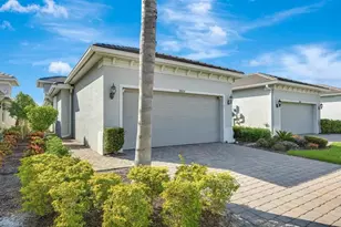 20014 Parrot Key Ct, Estero, FL 33928 - Photo 4