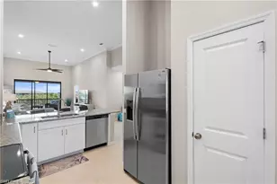 9402 Pocida Ct, Naples, FL 34119 - Photo 12