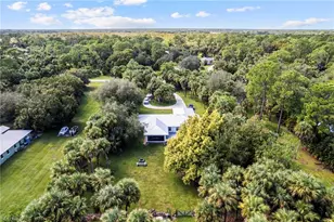 640 13th St NW, Naples, FL 34120 - Photo 38