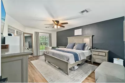 640 13th St NW, Naples, FL 34120 - Photo 16