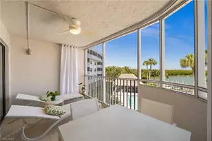 12945 Vanderbilt Dr, Naples, FL 34110 - Photo 22