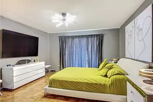 10242 Vanderbilt Dr, Naples, FL 34108 - Photo 36