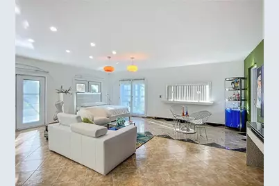 10242 Vanderbilt Dr, Naples, FL 34108 - Photo 8