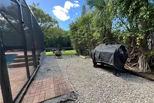 4724 32nd Ave SW, Naples, FL 34116 - Photo 16