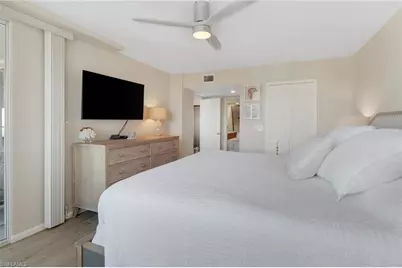 25 Bluebill Ave #A906, Naples, FL 34108 - Photo 20