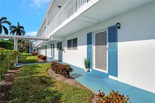 750 Mooring Line Dr, Naples, FL 34102 - Photo 2