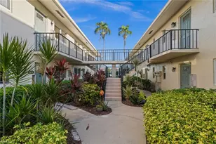 185 Palm Dr, Naples, FL 34112 - Photo 2