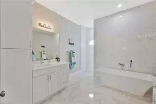 589 12th Ave NW, Naples, FL 34120 - Photo 12