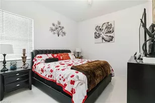 2960 6th Ave NE, Naples, FL 34120 - Photo 16