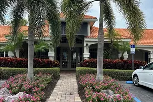 7577 Silver Trumpet Ln W, Naples, FL 34109 - Photo 4