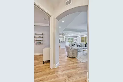 588 Avellino Isles Cir #101, Naples, FL 34119 - Photo 8