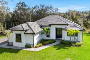 70 33rd Ave NW, Naples, FL 34120 - Photo 2