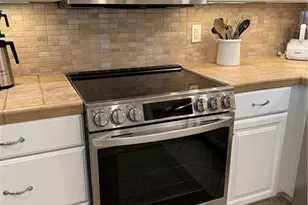 2880 Gulf Shore Blvd N, Naples, FL 34103 - Photo 10