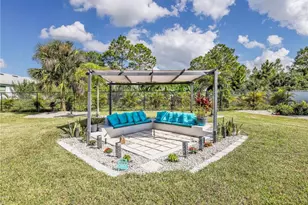 1020 Rush Ave, Lehigh Acres, FL 33972 - Photo 38