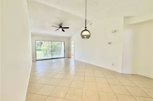 709 Landover Cir, Naples, FL 34104 - Photo 8