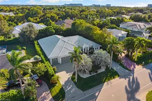 720 Orchid Dr, Naples, FL 34102 - Photo 48