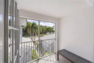 7050 Barrington Cir, Naples, FL 34108 - Photo 18