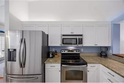 7050 Barrington Cir #202, Naples, FL 34108 - Photo 16