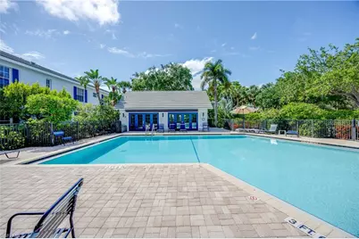 7050 Barrington Cir #202, Naples, FL 34108 - Photo 32