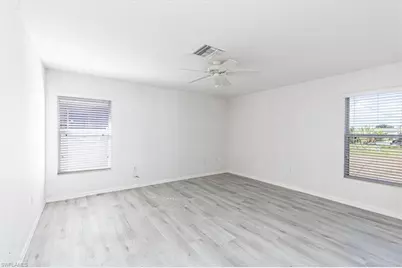 2526 NE 2nd Pl, Cape Coral, FL 33909 - Photo 16