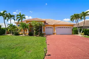 5024 SW 8th Pl, Cape Coral, FL 33914 - Photo 2