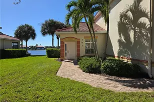 25069 Peacock Ln, Naples, FL 34114 - Photo 4