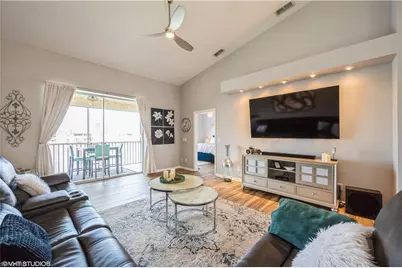 290 Robin Hood Cir #202, Naples, FL 34104 - Photo 10