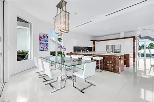 260 Channel Dr, Naples, FL 34108 - Photo 10